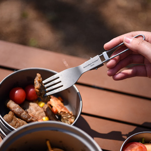 Set di posate pieghevoli telescopiche in titanio portatile per esterni, ideale per campeggio e picnic - Solo cucchiaio e forchetta in puro titanio - Product Image 6