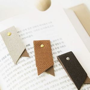 Hot Selling PU Leather Elegant Concise Style <b>Bookmark</b> Creative <b>Gift</b> Durable Page Clip for Journals <b>Gift</b> for Read Lovers - Product Image 3