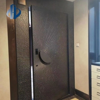 Porte d'entrée pivotante en aluminium moulé, texture luxueuse et radieuse, isolation acoustique personnalisée, sécurité antivol, Porta Dingresso