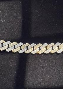 Chaîne cubaine Premium Iced Diamond plaquée or pour hommes, bijoux hip-hop, vente en gros, bijoux de mode style streetwear indien - Product Image 3