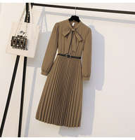 Personnalisé 2025 printemps et automne nouvelle robe mince haut de gamme robe noire plissée à manches longues robe pour les femmes