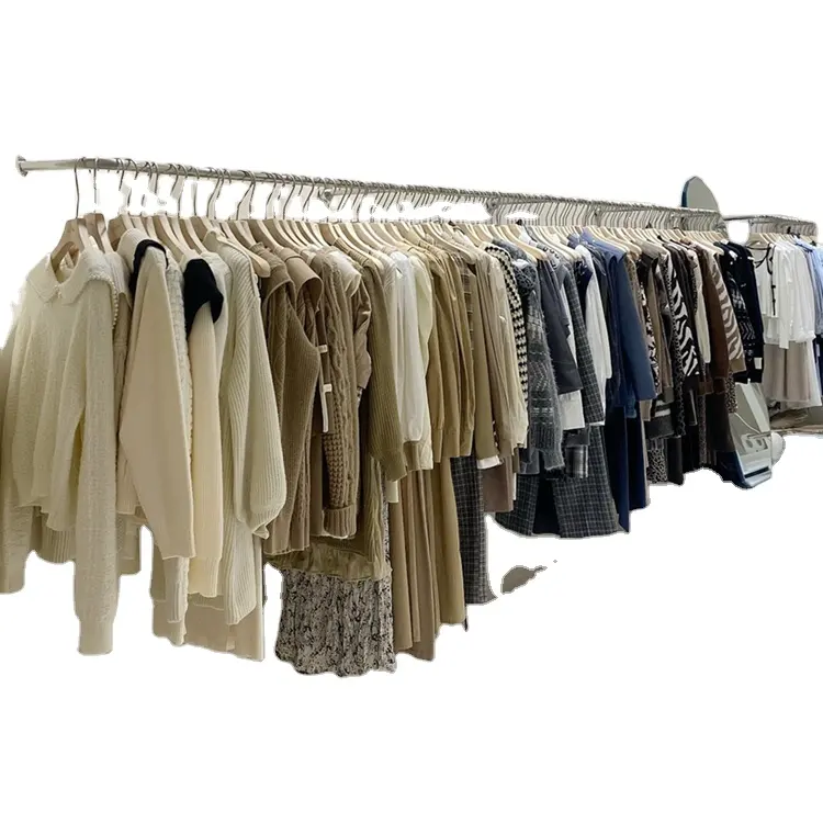 Wholesale Summer Clothes For Women 2022 Premium Cheap Used Bundles Sweatshirt Clothing Bales