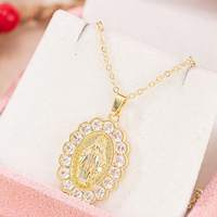 Collier Pendentif Femme Simple et Tendance en Cuivre Ethnique avec Chaîne Serpent et Vierge Marie de Dieu Jésus