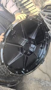 YUBAO 맞춤형 주철 맨홀 커버 연성 철 하수구 맨홀 커버 도매 제조업체 지원 주조 서비스 - Product Image 3