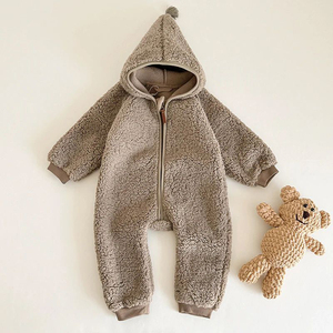 Combinaison pour bébé grenouillère en molleton pour bébé, grenouillère <span class=keywords><strong>chaude</strong></span> à capuche pour nourrisson, vêtements d'hiver personnalisés pour bébé, grenouillère pour nourrisson et nouveau-né - Product Image 6