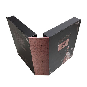 Caja de calendario de Adviento personalizada con opciones de grabado de revestimiento UV de laminación brillante/Latte para un acabado Premium - Product Image 1