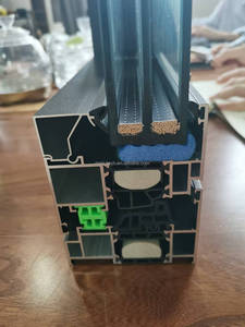 Tiras de Rotura Térmica de PA66GF25 con Relleno de PU de Valor U Ultra Bajo <span class=keywords><strong>para</strong></span> <span class=keywords><strong>Ventanas</strong></span> de Vidrio <span class=keywords><strong>y</strong></span> Almacenes, Certificación CE, Modernas <span class=keywords><strong>y</strong></span> Ecológicas - Product Image 2