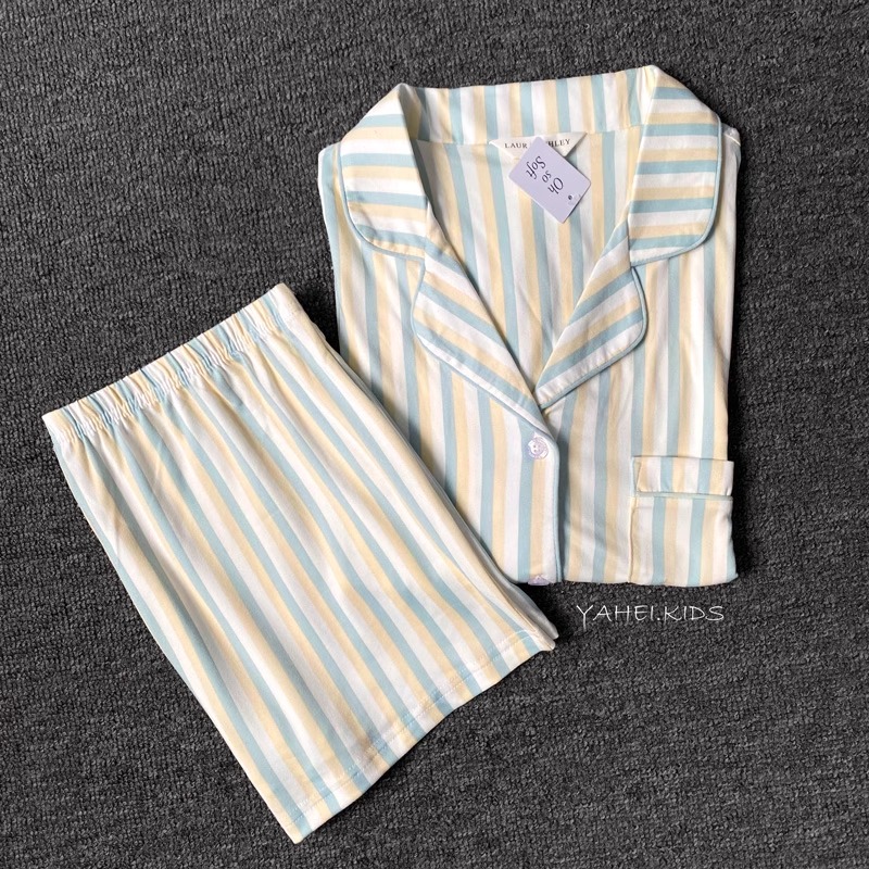 Rayures marines claires