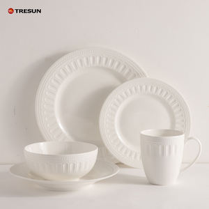 Precio DE FÁBRICA DE China, OEM personalizado barato, <span class=keywords><strong>18</strong></span> 24 32 <span class=keywords><strong>piezas</strong></span>, <span class=keywords><strong>vajilla</strong></span>, juego de cena de porcelana en relieve blanco para - Product Image 3