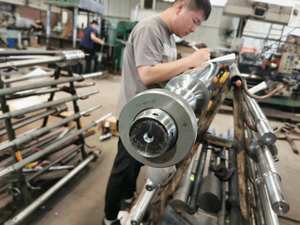 Válvula de descarga de succión de soporte de anillo de pistón de caja de embalaje de brida OEM China para compresores industriales <span class=keywords><strong>Siad</strong></span> y Ariel - Product Image 4