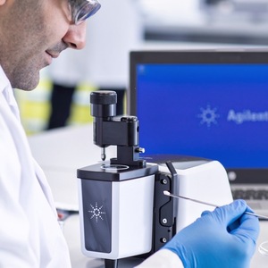 Espectrómetro infrarrojo por transformada de Fourier Agilent Cary 630 para análisis de laboratorio - Product Image 1