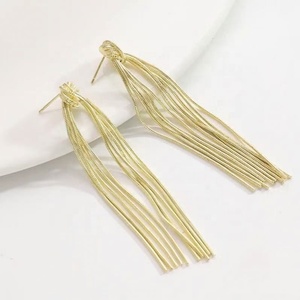 Pendientes Largos de Plata de Ley S925 con Baño de Oro, Estilo Europeo Americano, con Cristales de Estrás, Geométricos, con Nudo de Aguja, para Mujer, Aniversario - Product Image 4