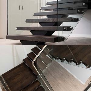 Scala a Scomparsa in Legno di Noce per Interni, Design Fluttuante e Lineare con Struttura in Acciaio per Sicurezza - Product Image 5