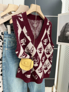 Women V Neck <b>Argyle</b> Knit <b>Sweater</b> Vest Cartoon Cat Pattern Sleeveless Vintage Loose Waistcoat Streetwear Casual Layering Tank Top - Product Image 3
