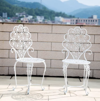 Ensemble table et chaises de balcon de style européen, table et chaises modernes minimalistes, table et chaises de jardin imperméables pour l'extérieur