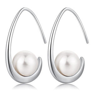 Orecchini a Cerchio in Oro Bianco E3697 con Perla Coltivata Incastonata, Stile Minimalista per l'Uso Quotidiano Femminile - Product Image 1