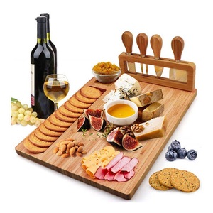 Tabla de queso de bambú con juego de cuchillos de 11 piezas, bandeja de servir duradera para vino y charcutería - Product Image 1