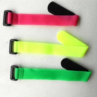 Attaches auto-agrippantes en nylon réutilisables, attaches de câbles auto-adhésives, sangles de batterie, attaches à boucle en plastique, bandes de fixation