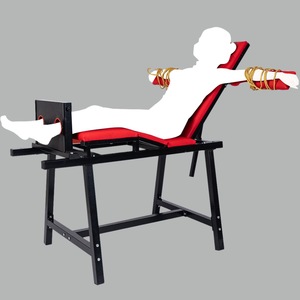 Chaise de positionnement BDSM pour jeux sexuels, avec attaches de cheville, menottes, et dispositifs de retenue corporelle pour stimulation des pieds et bondage des mains, pour la domination et la soumission. - Product Image 1