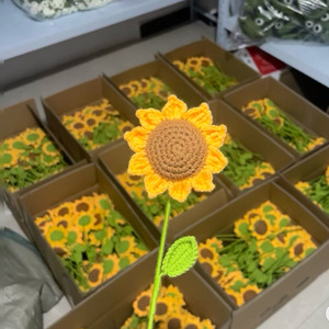 Flores de Ganchillo Hechas a Mano de Buena Calidad del Fabricante DREA, Rosa Individual, Girasol para Regalos - Product Image 4
