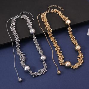 قلادة دائرية أنيقة بتصميم جديد قلادة من الذهب عيار 18 قيراط ومطلية بالفضة لهدايا أعياد الميلاد والحفلات - Product Image 2