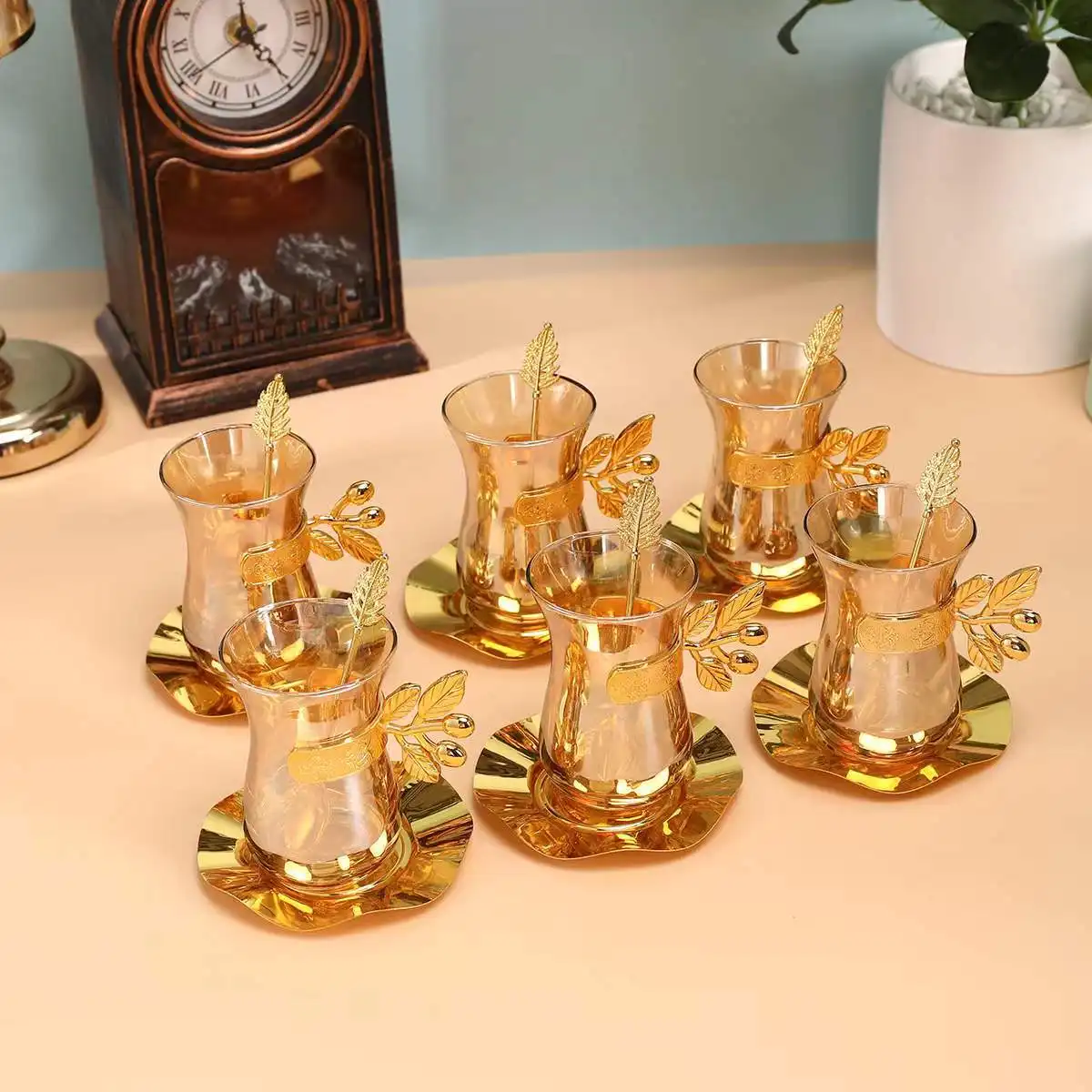 QIAN HU Light Luxury Arabic Turkish Espresso Waist Coffee Glass Cup and Saucer Tea Set Gold Metal Decoration