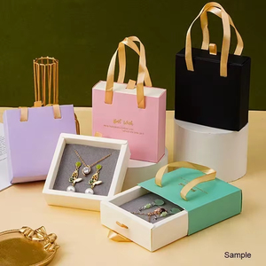 Caja de Joyería de Papel con Cajón Deslizante y Logotipo Personalizado, Caja de Regalo de Lujo con Asa para Collares y Empaque de Joyería - Product Image 1