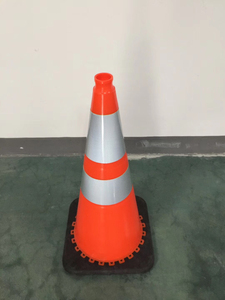 السلامة المرورية الطريق عدم الانزلاق 71 من مادة <span class=keywords><strong>PVC</strong></span> محكم مخروط السلامة مادة مرنة لأرضية موقع البناء الرطب - Product Image 5