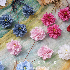 Fleurs artificielles en soie Yixuan, bouquet à 3 têtes, décoration de mariage, décoration de la maison, art floral, fleurs en plastique - Product Image 5