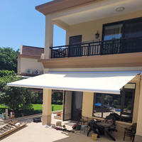Auvent rétractable de luxe en aluminium pour extérieur avec cadre en aluminium, couleur blanche, usage commercial, tailles personnalisables