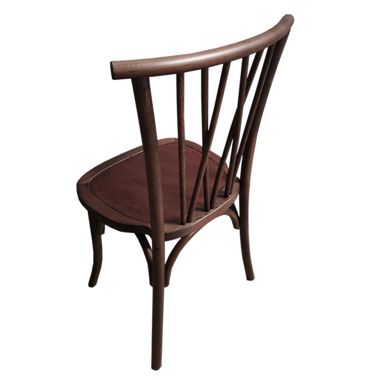 Темно-коричневый стул с перекрестной спинкой