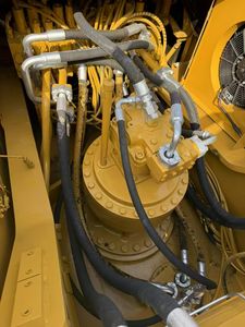 Mini pelle d'occasion originale japonaise 330D2/320D2 90% neuve avec poids en fonctionnement de 35 tonnes Moteur Cummins/Doosan et pompe Kawasaki - Product Image 4