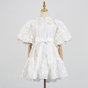 Nouvelle Robe Femme Rétro Imprimée à Boutonnage Simple, Taille Nouée, Manches Lanterne et Dentelle, Tendance - Product Image 4