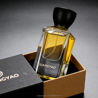 Vente en gros de flacons de parfum vides en verre de luxe de forme unique avec logo personnalisé, 30 ml et 50 ml, avec boîte d'emballage