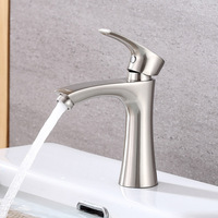 Robinet monocommande moderne en laiton moulé de précision avec cartouche céramique, eau chaude et froide, à poser sur plan de travail