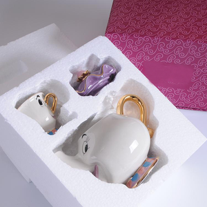 Service à thé <span class=keywords><strong>et</strong></span> tasses en céramique <span class=keywords><strong>La</strong></span> <span class=keywords><strong>Belle</strong></span> <span class=keywords><strong>et</strong></span> <span class=keywords><strong>la</strong></span> Bête Madame Potts <span class=keywords><strong>et</strong></span> Chip – Cadeaux uniques pour Noël <span class=keywords><strong>et</strong></span> anniversaire (Théière <span class=keywords><strong>et</strong></span> Tasse) - Product Image 2