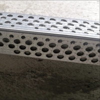 Profilé métallique en acier galvanisé perforé sur mesure, protection d'angle mural en alliage d'aluminium pour construction de cloisons sèches