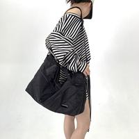 Sac fourre-tout matelassé en nylon tendance pour femme, grand sac à bandoulière unique, élégant et stylé