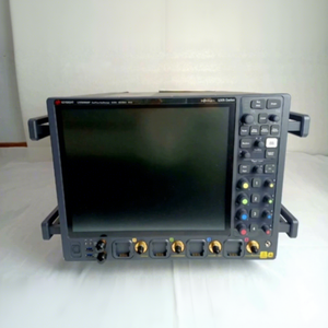 Keysight UXR1104A Infiniium UXR ซีรีส์ 110GHz 4-Channel XGEQPT - Product Image 4