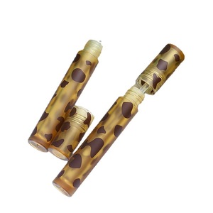Leopard Print Amber Lip Gloss 4ml Round Tube Glossy Finish Cosmetic Packaging Empty Refillable Lip Gloss <b>Container</b> - Product Image 2