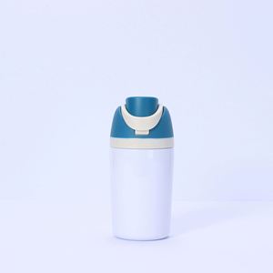 Nouveautés 2026 : Bouteille d'eau isotherme en acier inoxydable par sublimation, 24 oz, pour le voyage, avec couvercle anti-fuite et paille rabattable - Product Image 3