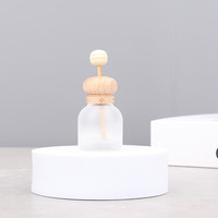 Bouteille de parfum de voiture vide de 10ml en gros avec couvercle en bois forme de cylindre diffuseur de désodorisant bouchon à vis d'étanchéité