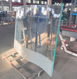Verre feuilleté trempé cintré sur mesure pour murs-rideaux, certifié CE, épaisseur 3-25 mm pour gratte-ciel et stations de métro - Product Image 1