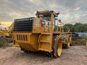 รถบดอัดดิน CAT 826H มือสอง รถบดอัดดินสำหรับงานฝังกลบมูลฝอย มือสอง รถก่อสร้างมือสองสำหรับขาย รถบดอัดดิน Caterpillar 826H ของแท้ - Product Image 3