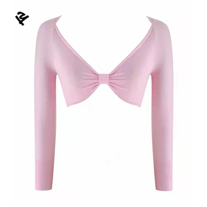 Conjunto de Dos Piezas para Mujer, Top Corto de Manga Larga con Lazo en la Espalda, Top con Cuello en V Profundo, Pantalones Acampanados con Detalle de Lazo en la Cintura Alta, Atuendo Sexy Rosa para Damas - Product Image 5