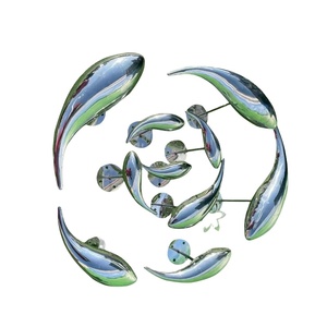 Escultura Moderna Abstracta de Peces Encantadores en Acero Inoxidable - Product Image 1