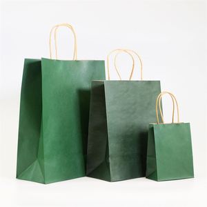 Sac en papier brun réutilisable de luxe avec poignée pour emballage de vêtements, cadeaux et bijoux, personnalisable KM - Product Image 1
