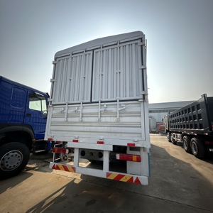Camión <span class=keywords><strong>Volquete</strong></span> Usado Howo TX 8x4 de 10 Ruedas |   Motor Diésel Weichai Euro 5 |   Volante a la Izquierda - Product Image 5