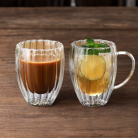 Tasse à café en verre borosilicate transparent à double paroi avec poignée, design à rayures verticales résistantes à la chaleur