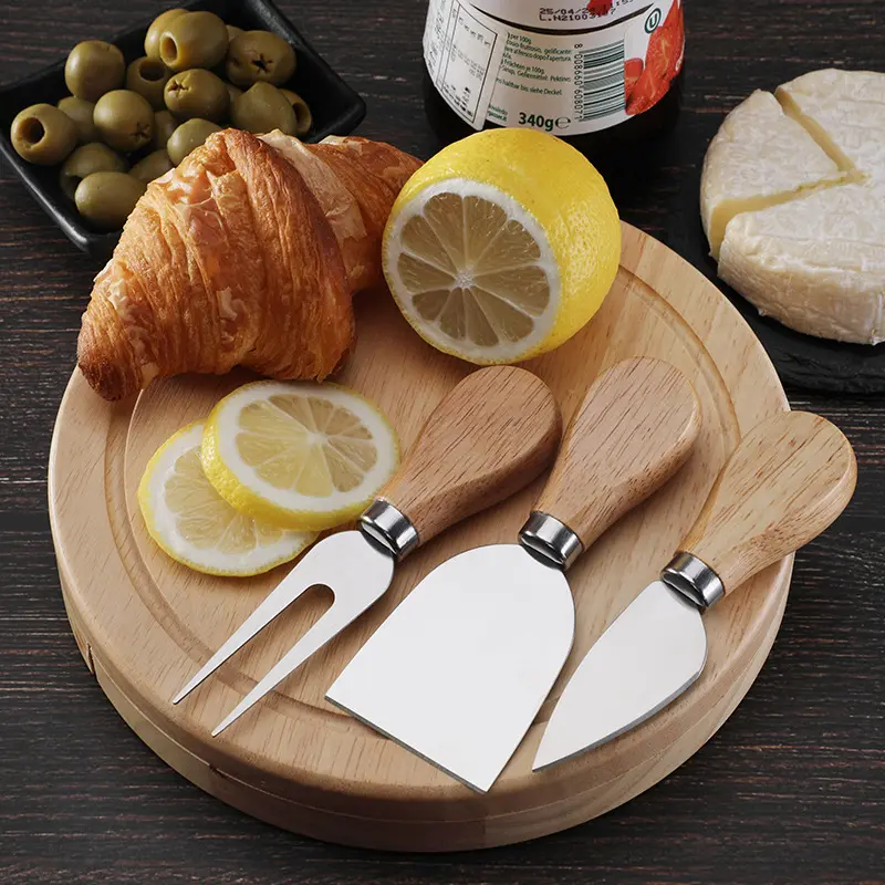 Vente en gros Ensemble de planches à fromage en chêne avec couteau Trancheuse Assiette à fromage Planche à charcuterie en bambou Planche à fromage ronde en bois